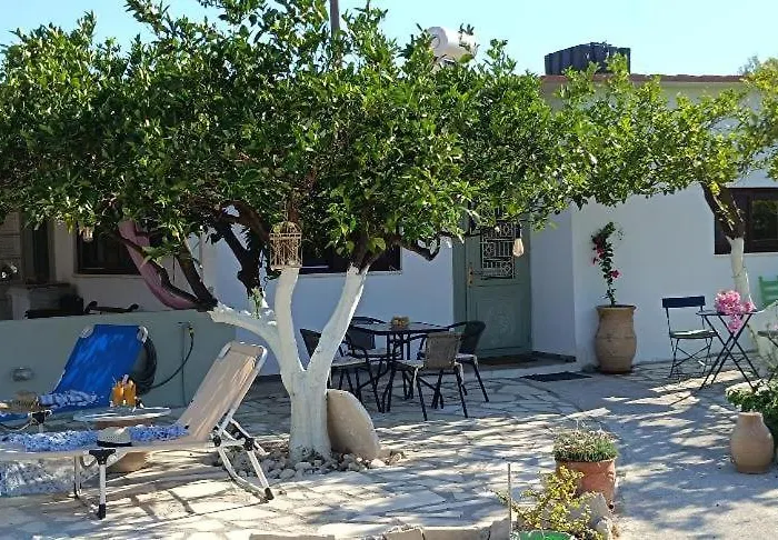 Ο Κήπος The Garden