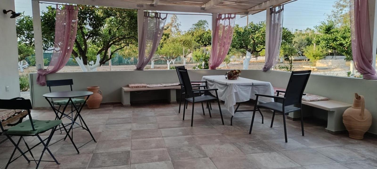 ο κήπος The Garden בית נופש סיטייה